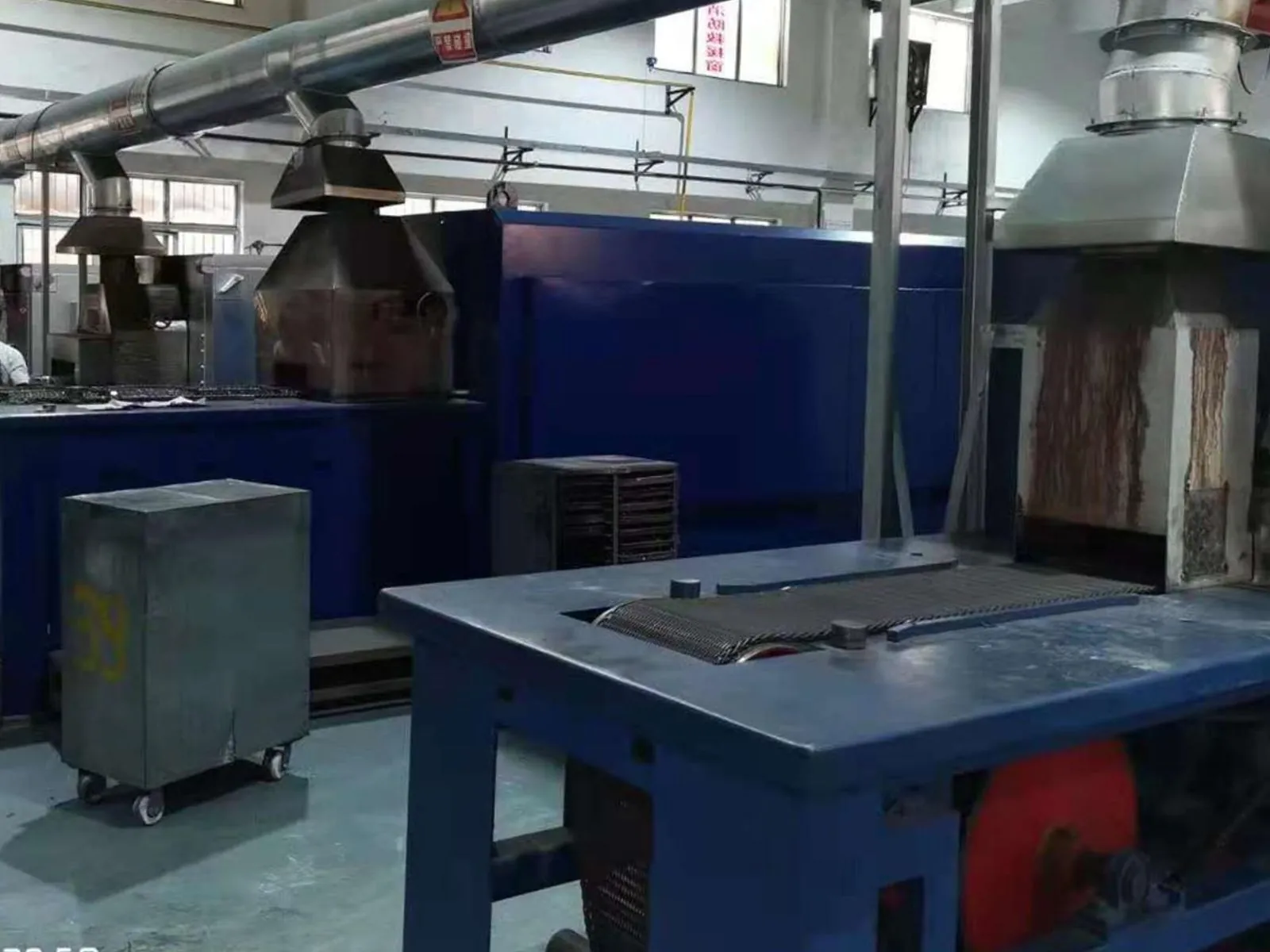 Continuous powder metallurgy sintering line in production